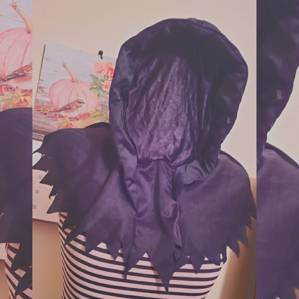 Child face cover/hood